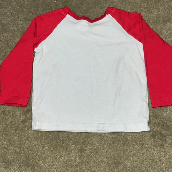 🎄🎅🏼 I Saw Mommy Kissing Santa Clause 🎅🏼🎄 Christmas shirt - Picture 2 of 3